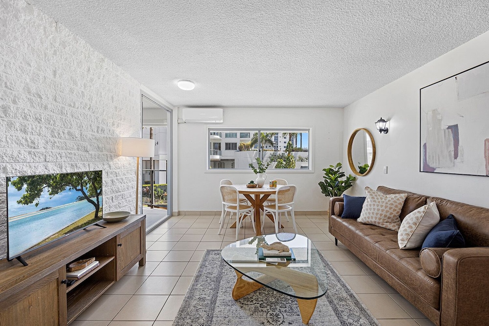 Superior Apartment, 2 Bedrooms, Pool View photo 3