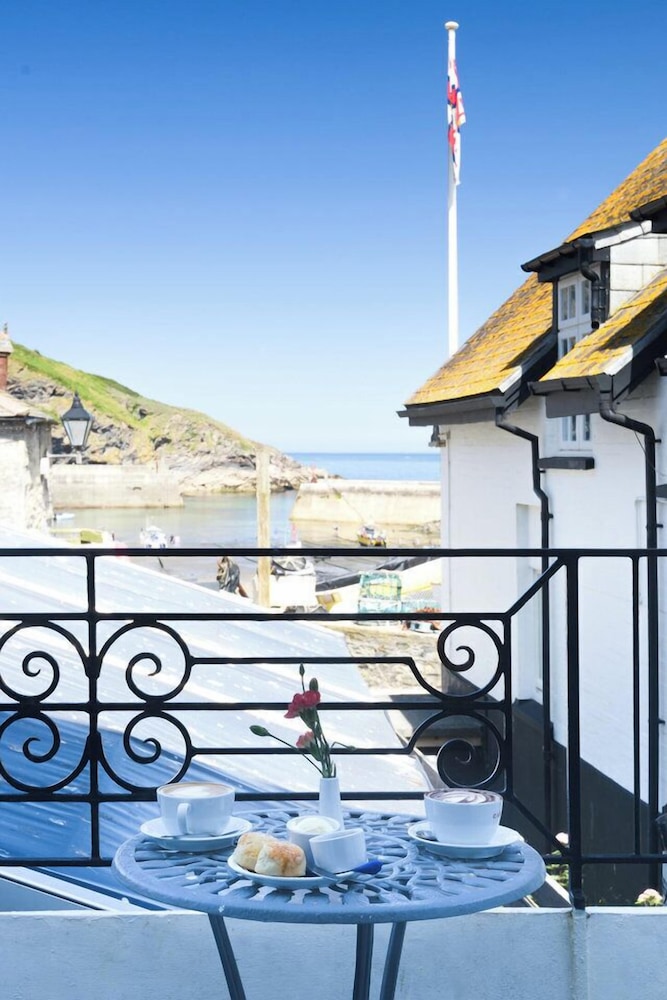 Double Room, Balcony, Sea View photo 1