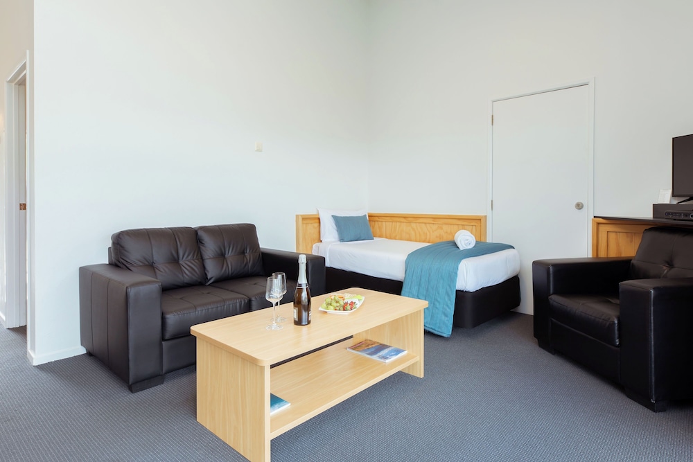 One Bedroom Apartment - Photo 1