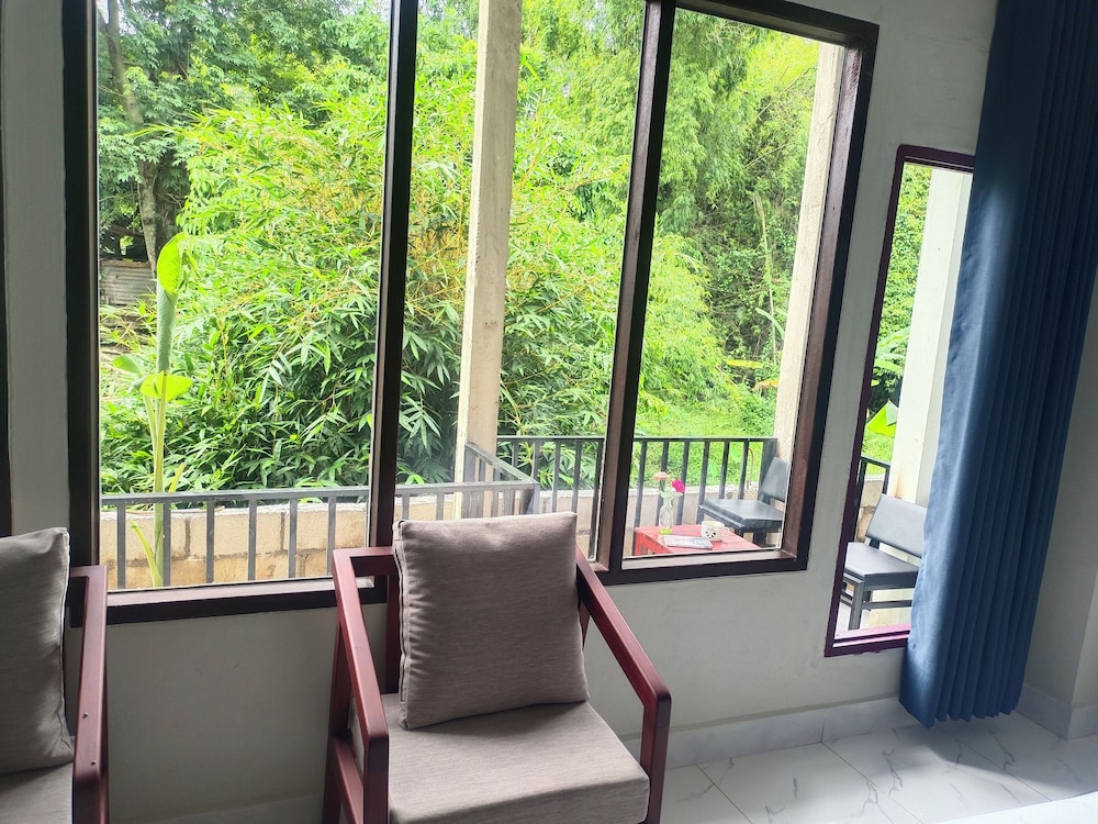 Superior Double Room, 1 King Bed, Non Smoking, Garden View photo 2