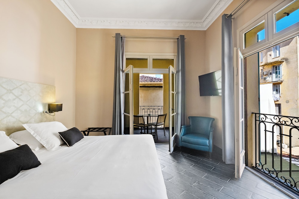 Comfort Room, Terrace - Photo 1