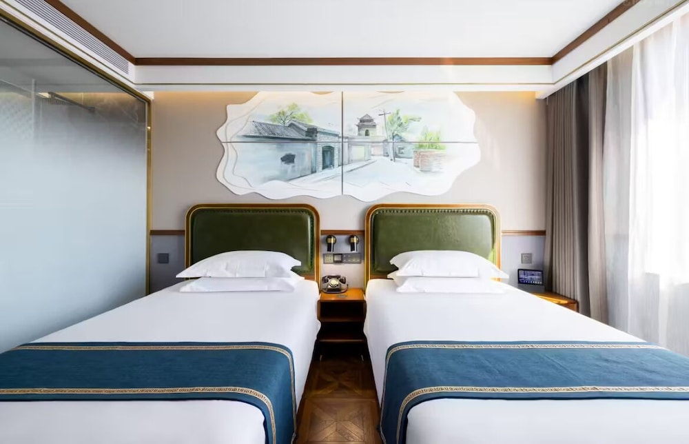 Business Twin Room