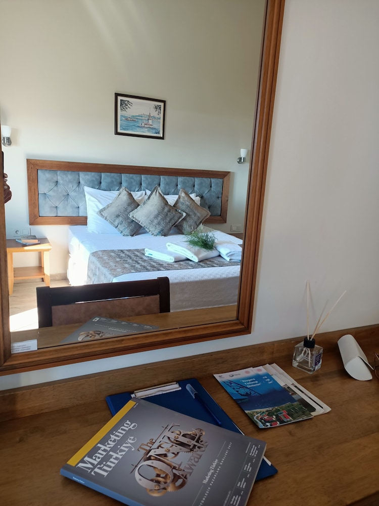 Standard Double or Twin Room, Sea View