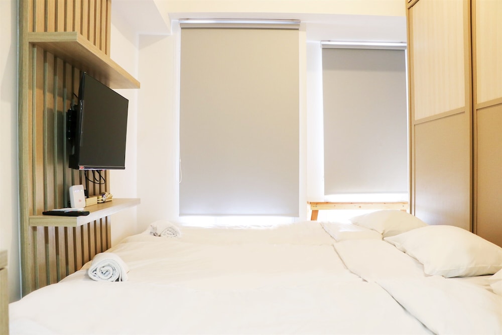 Studio, 2 Bedrooms