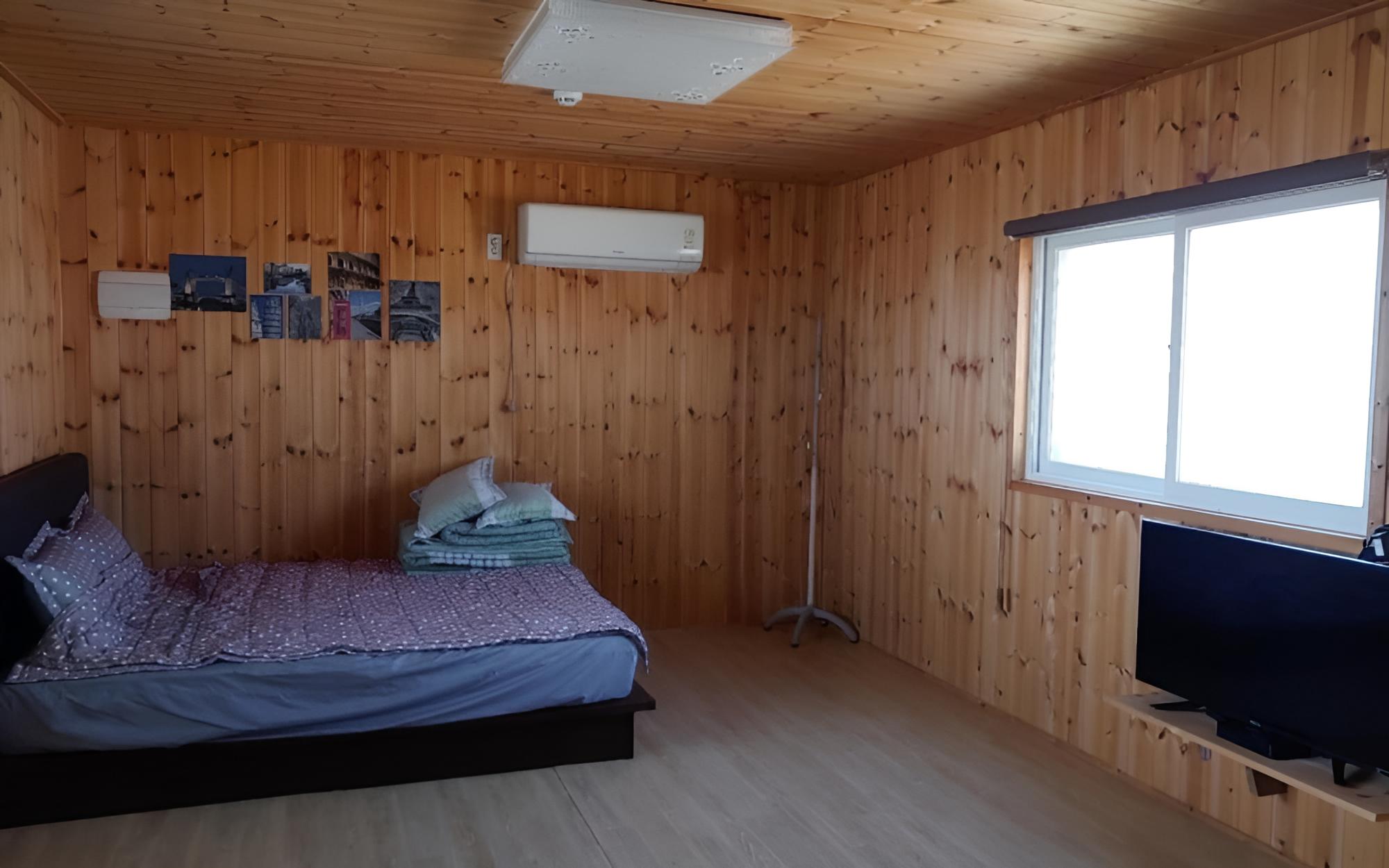 Room (Room 5 (Unshared House)) photo 1