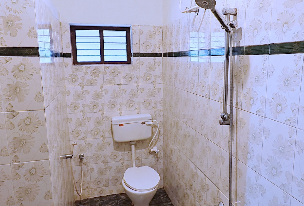 Standard Double Room - Photo 2