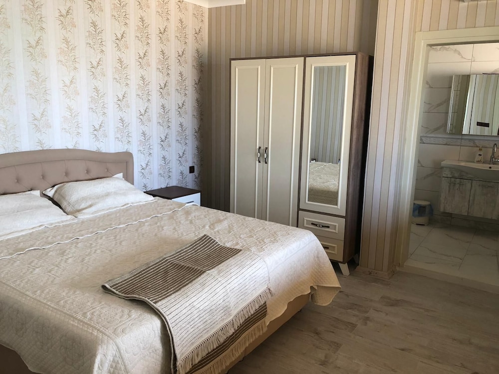 Luxury Bungalow photo 1