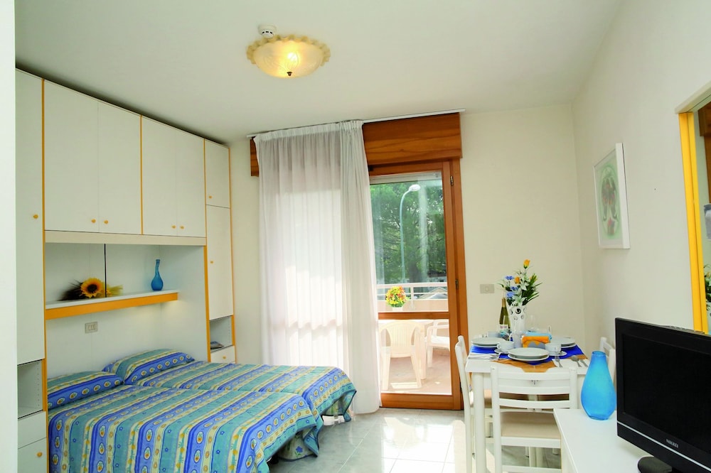 Studio (RTA) photo 2