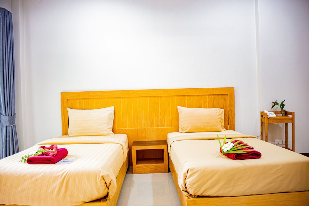 Standard Triple Room - Photo 8