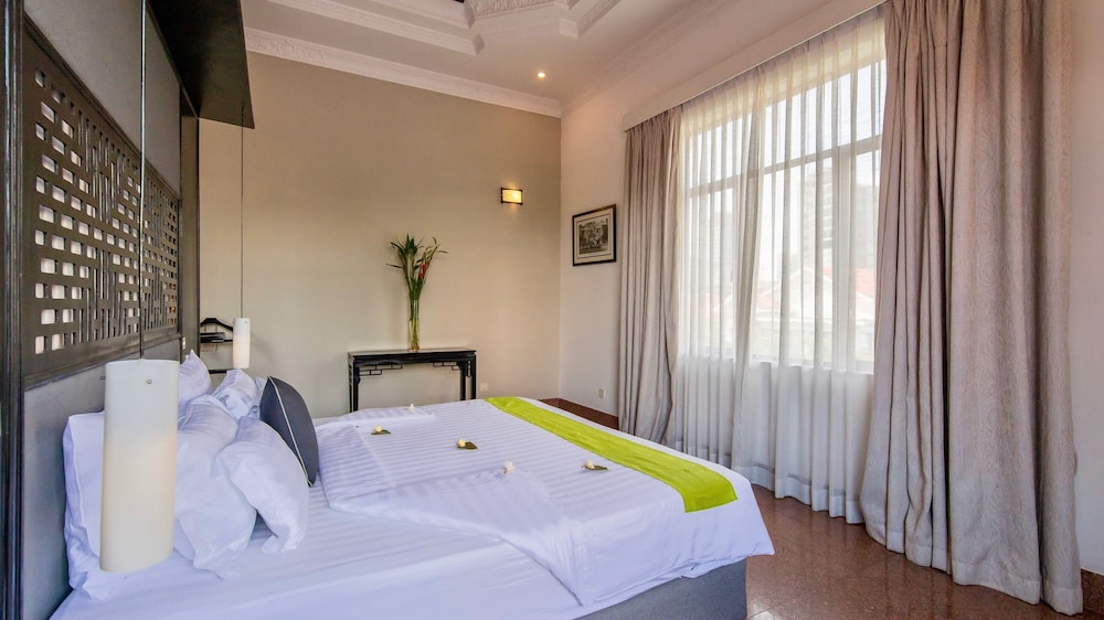 WM Suite - King Bed photo 2