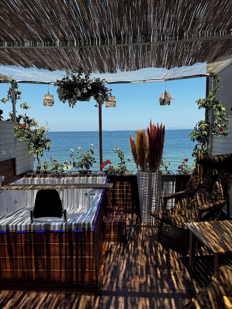 Deluxe Double Room, Terrace, Sea View photo 2