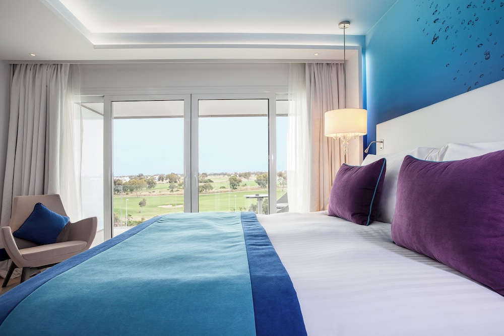 Superior Room, Golf View