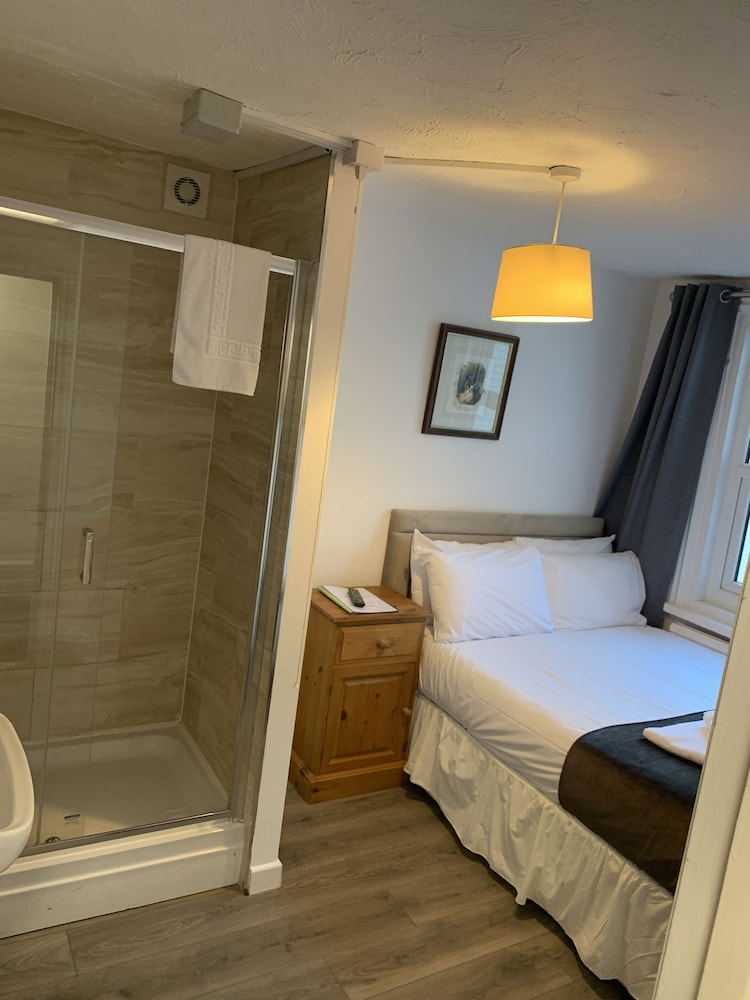 Basic Double Room photo 1