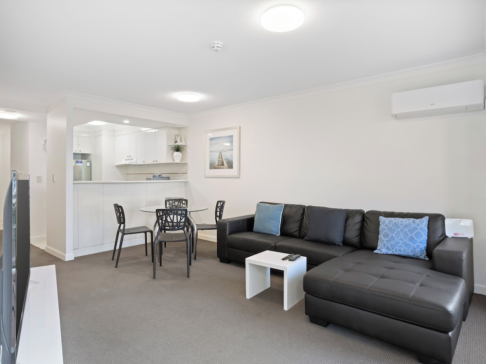 1 Bedroom Apartment - Photo 12