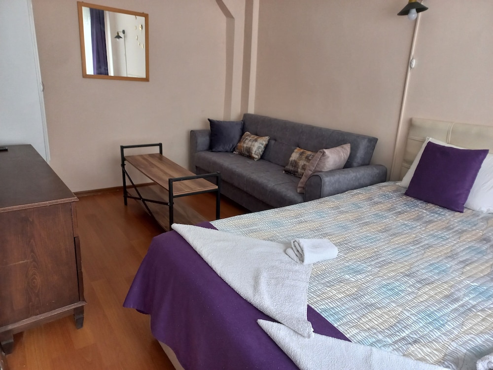 Economy Double Room photo 3