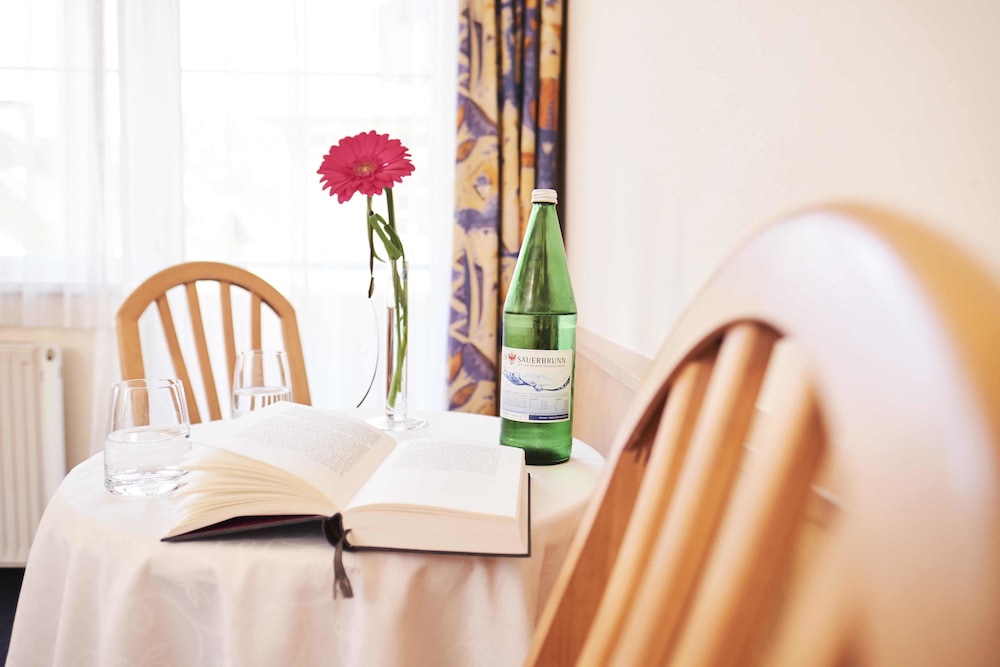 Double Room, Balcony (Schloss Laudeck) photo 2