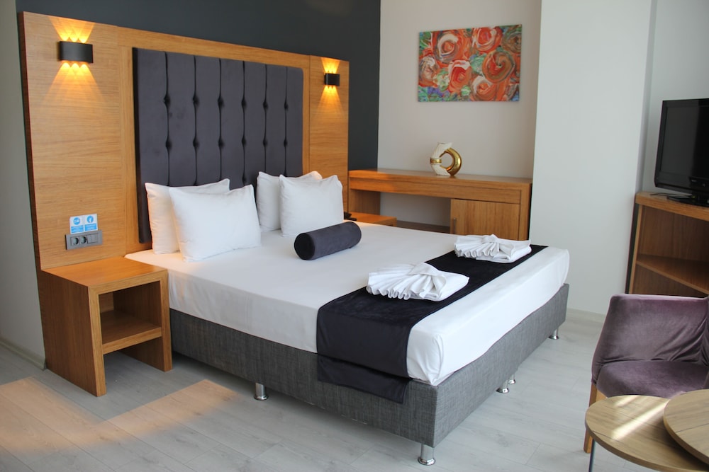 Standard Room, 1 Double Bed, City View photo 3