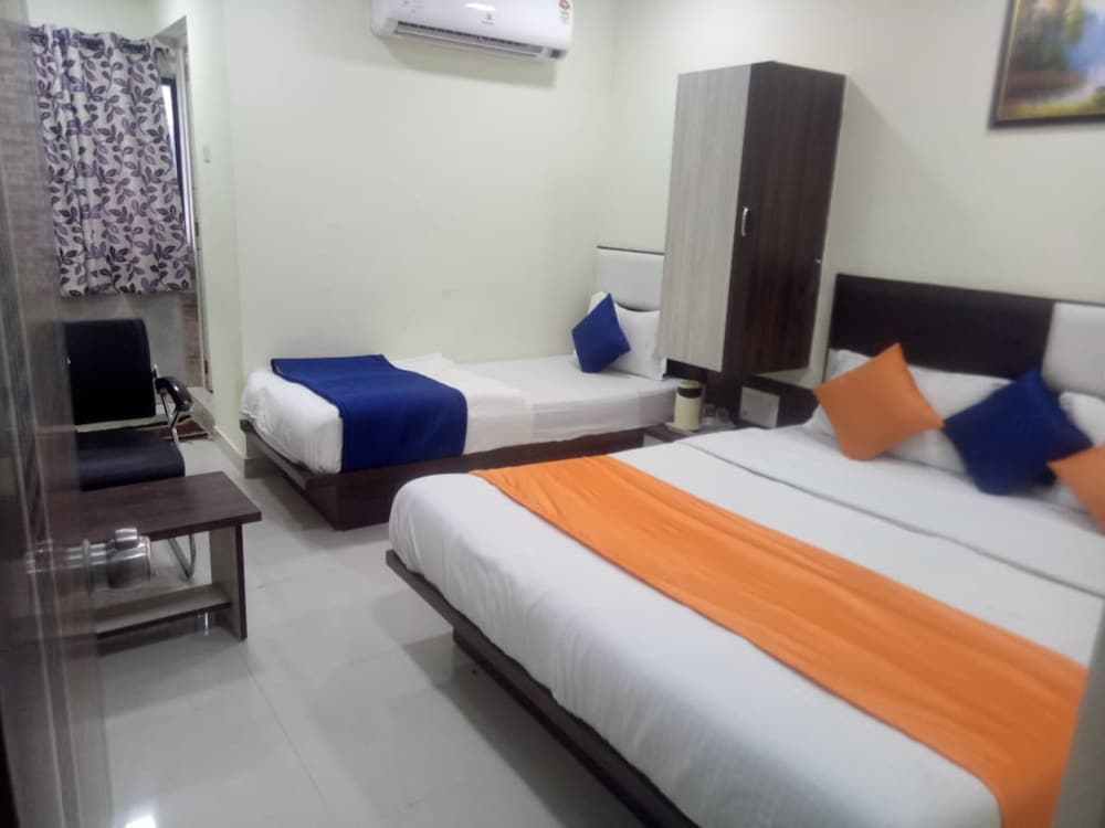 Deluxe Room - Photo 4