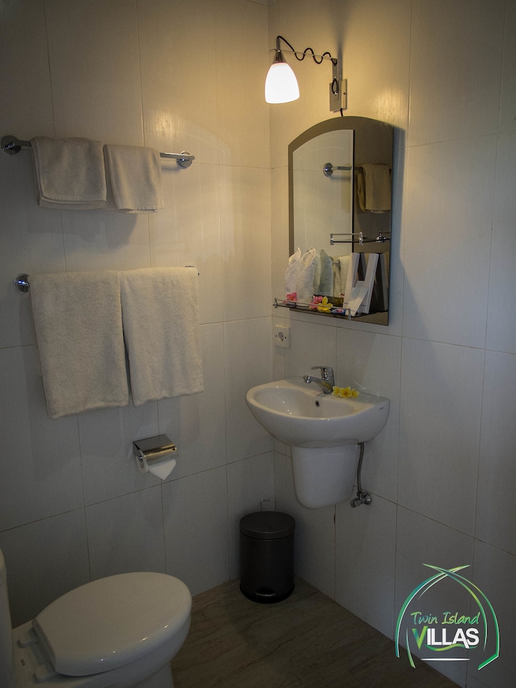 Double Room, Balcony, Sea View photo 3