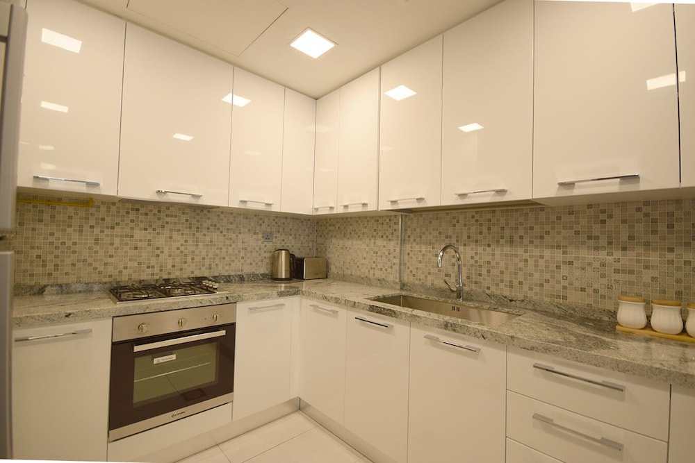Standard Apartment, 1 Bedroom, Pool Access, Park View photo 3