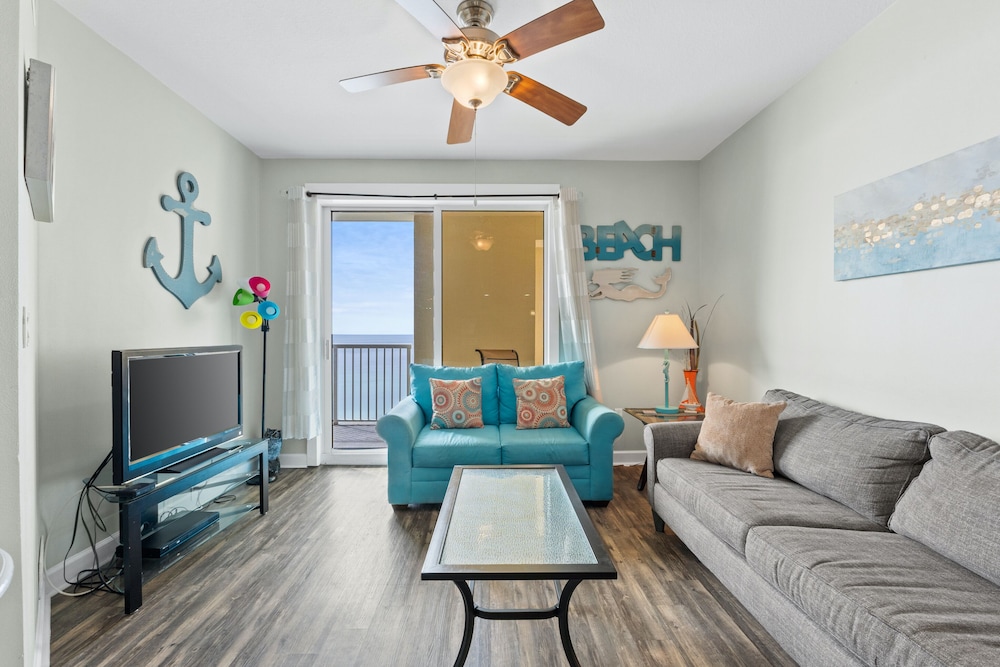 Condo, 2 Bedrooms, Sea View (1-1104)