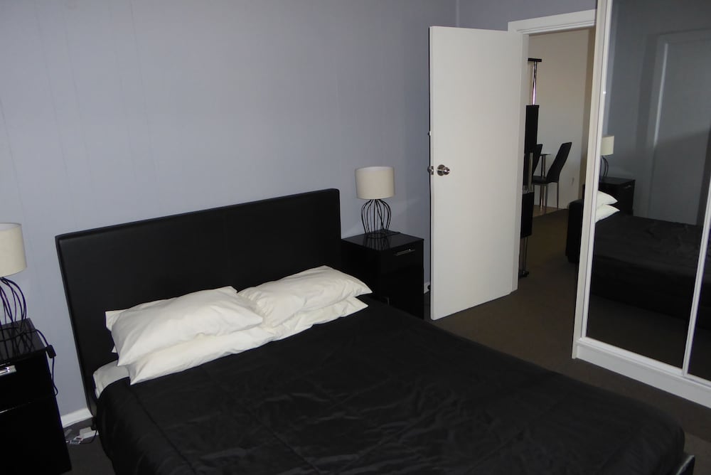 Deluxe Family Room photo 3