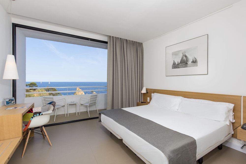 Double Room, Balcony, Sea View - Photo 1