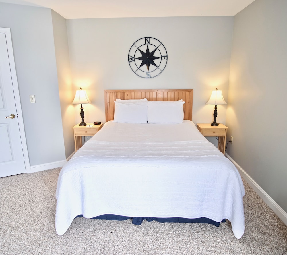 Guest Room, 1 Queen Bed, Balcony