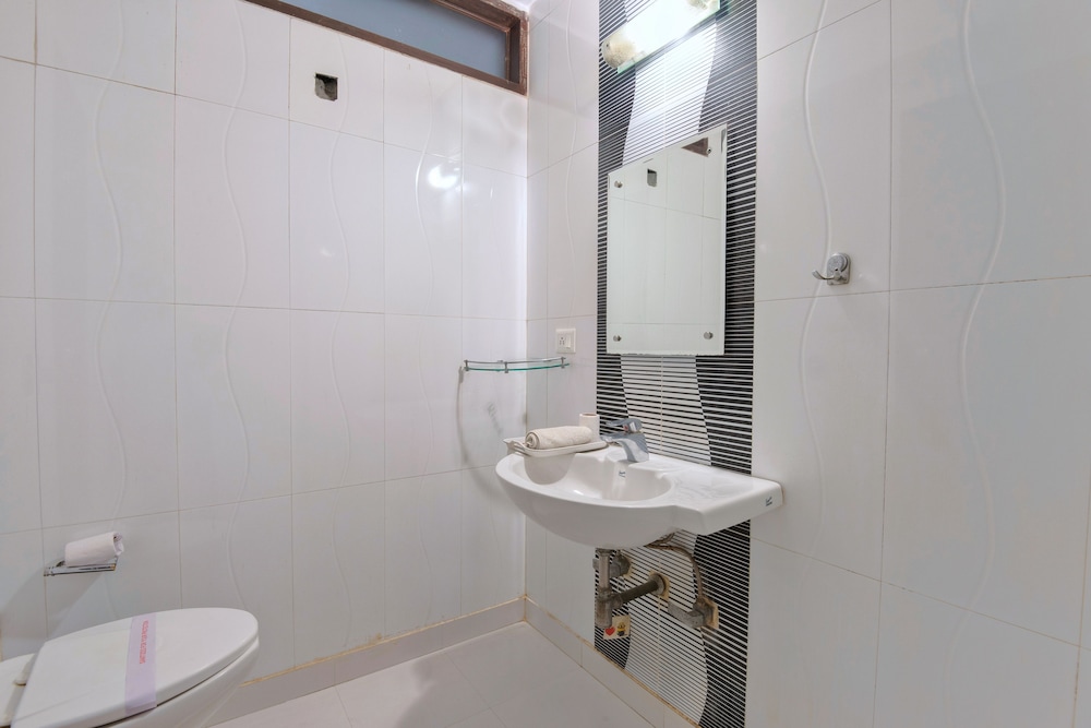 Executive Room - Photo 9