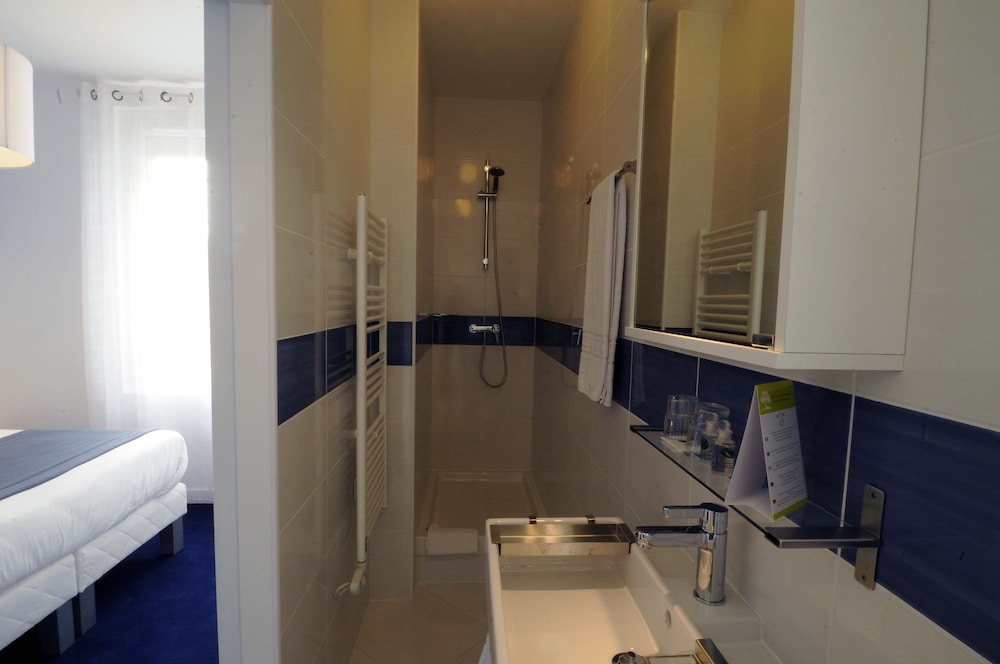 Superior Double or Twin Room photo 3