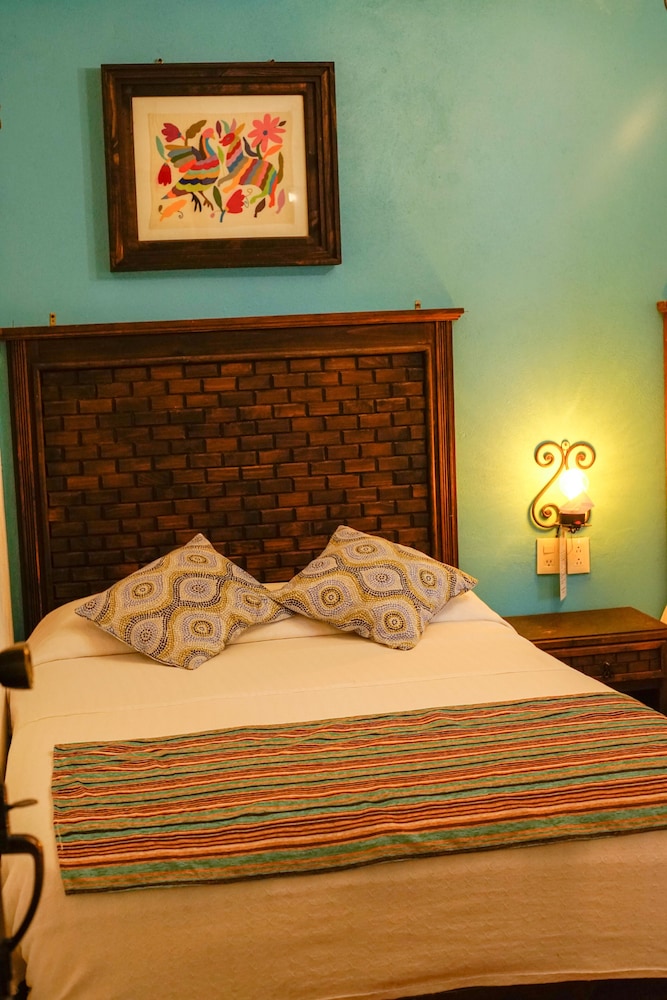 Standard Room, 1 Bedroom, Ensuite, Tower photo 2