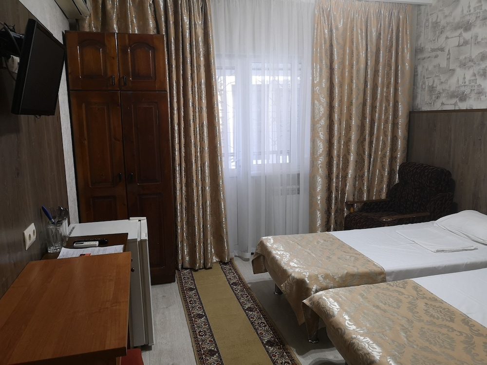 Superior Double or Twin Room photo 2