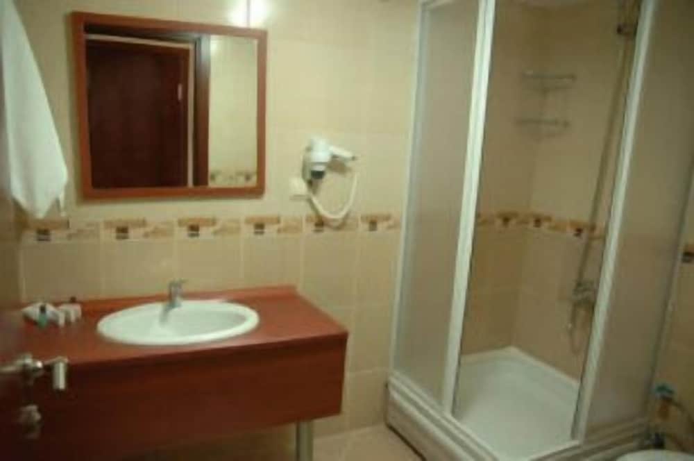 Double or Twin Room photo 3