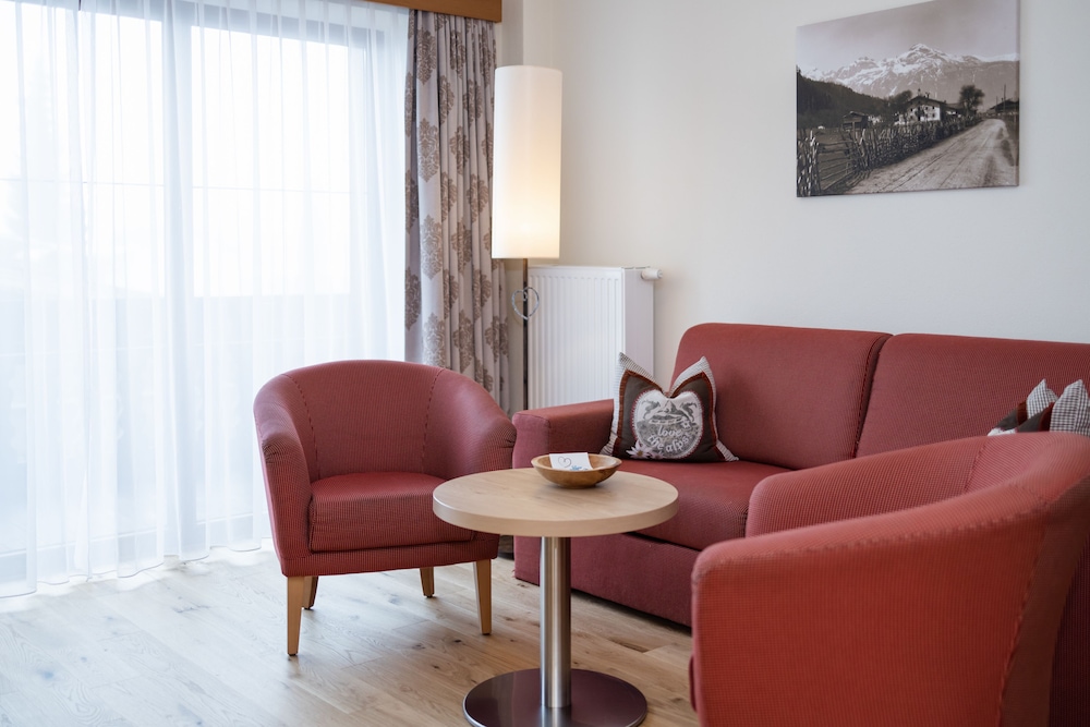 Premium Suite, 2 Bedrooms, Balcony, Mountain View (Harmonisch_DAHUAM) photo 2