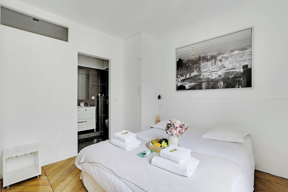 Apartment photo 3