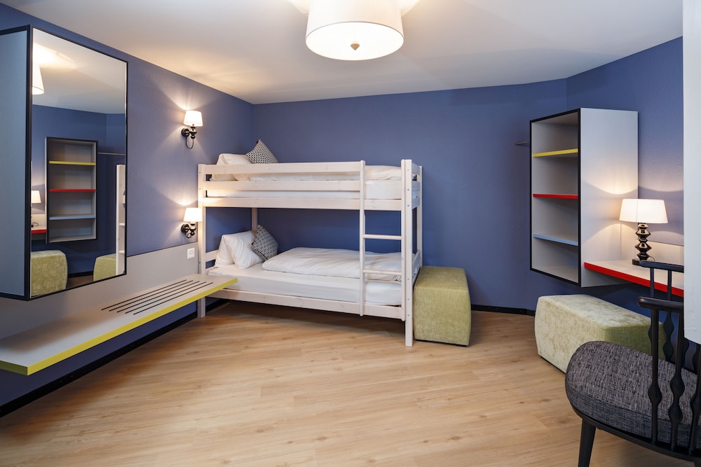 Design Quadruple Room, Mountain View photo 3