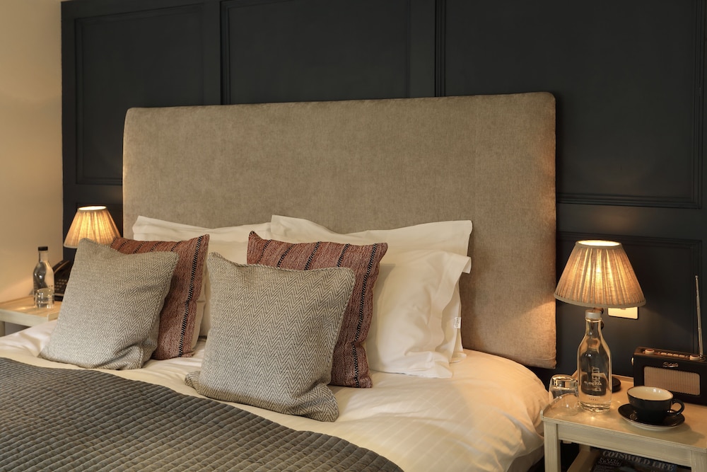 Deluxe Double or Twin Room, 1 King Bed photo 2