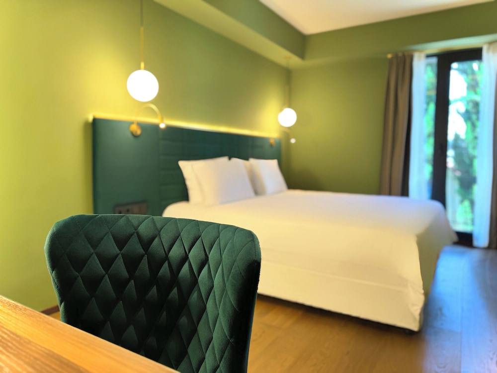 Superior Double Room, City View photo 3