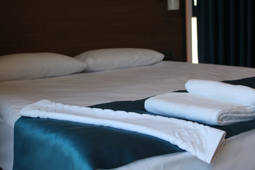 Basic Double Room Single Use photo 2