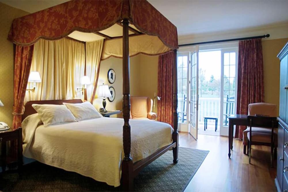 Deluxe Room (Queen) - Photo 4