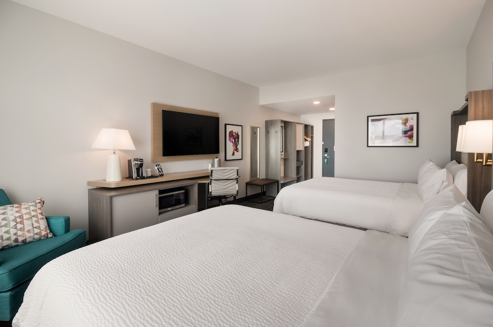 Standard Room, 2 Queen Beds, Accessible (Communications) - Photo 1