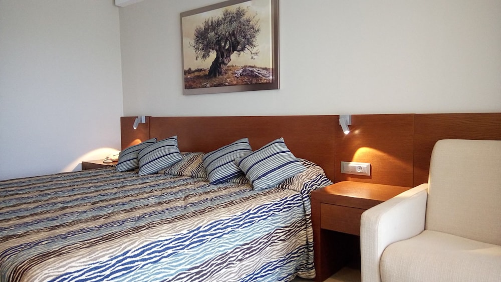 Deluxe Double Room, Garden View photo 2