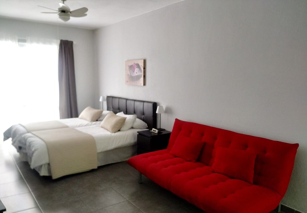 Standard Room, 2 Twin Beds - Photo 21