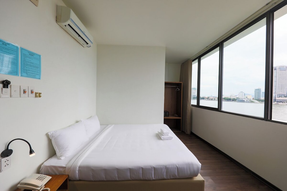Deluxe Double Room, 1 Queen Bed, River View