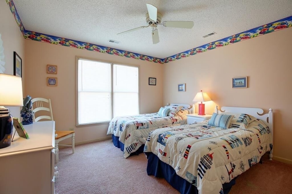 House, 3 Bedrooms photo 2