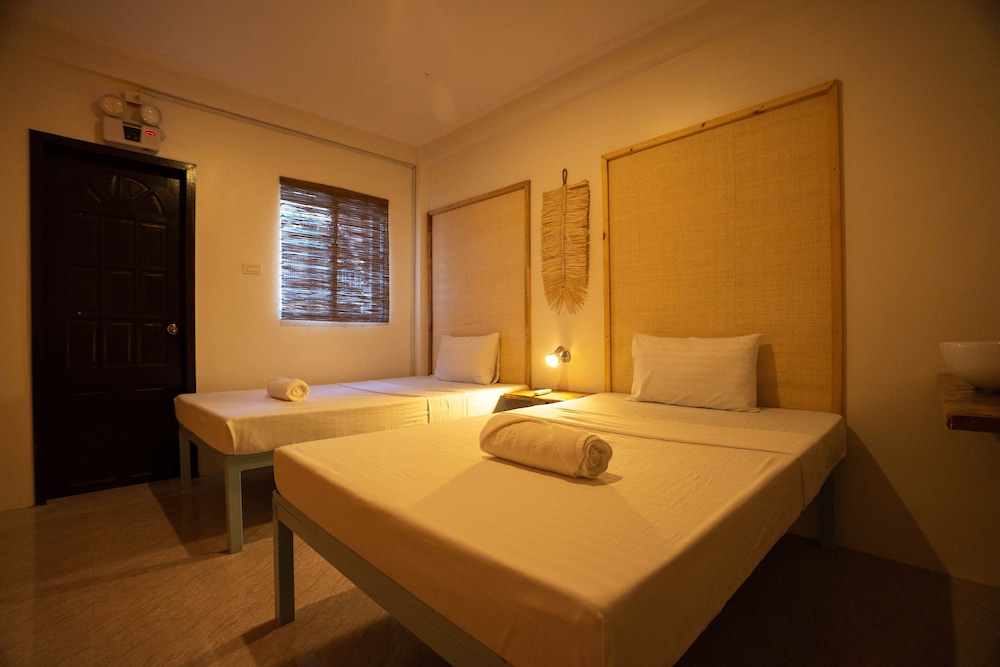 Standard Twin Room - Photo 5