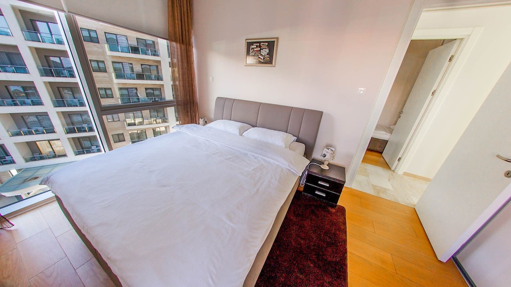 Luxury Apartment, 2 Bedrooms, Sea View photo 2