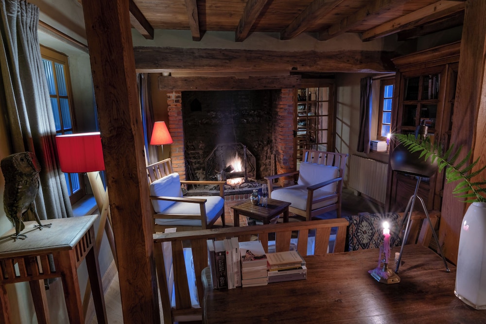 Traditional House photo 2
