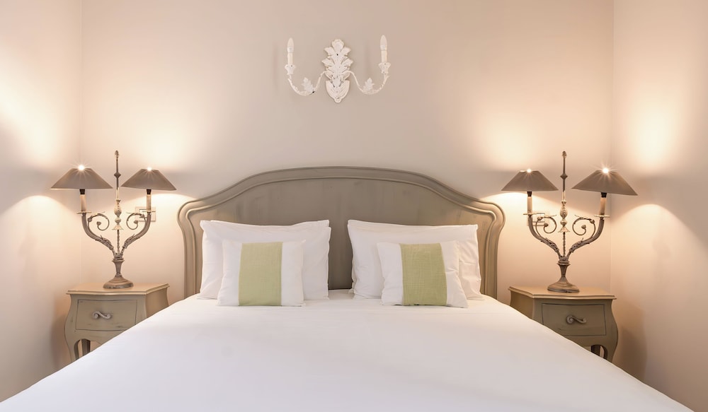 Comfort Room, 1 Queen Bed