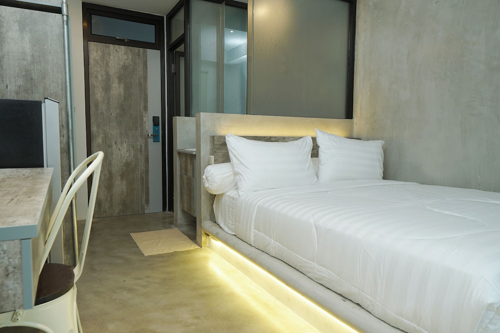 Deluxe Room - Photo 1
